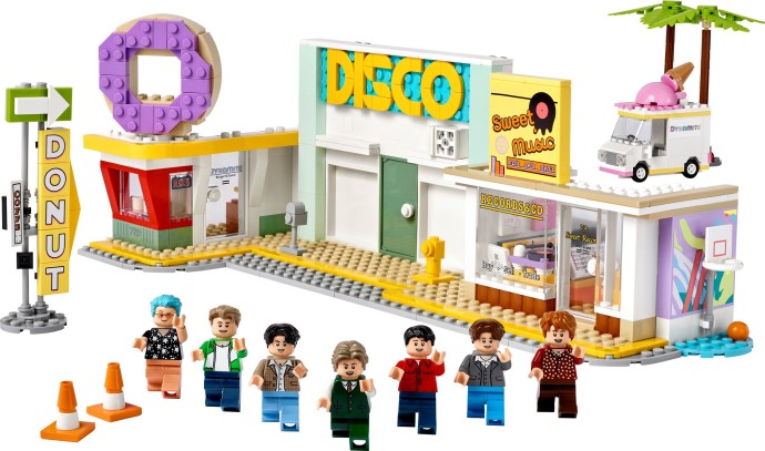 LEGO 21339 Лего 21339 BTS Dynamite Лего 21339 BTS Dynamite купить в Москве и с доставкой по всей России за 19350.00 руб