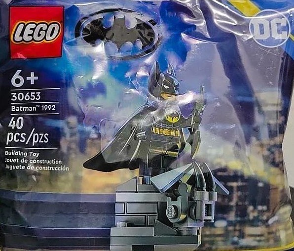 LEGO 30653 Лего 30653 Batman 1992 Лего 30653 Batman 1992 купить в Москве и с доставкой по всей России за 1310.00 руб