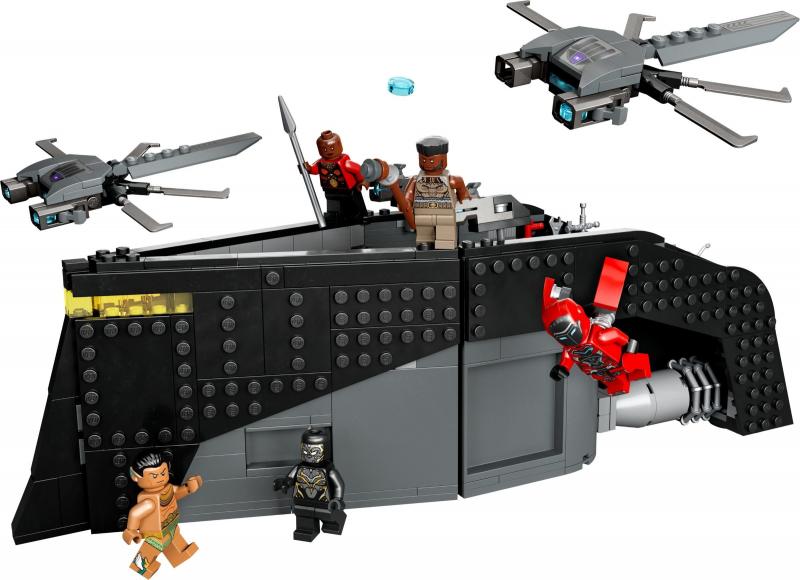 LEGO 76214 Лего 76214 Black Panther: War on the Water Лего 76214 Black Panther: War on the Water купить в Москве и с доставкой по всей России за 8990.00 руб