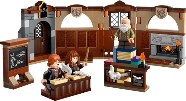 Hogwarts Castle: Charms Class купить в Москве и с доставкой по всей России за 3300.00 руб